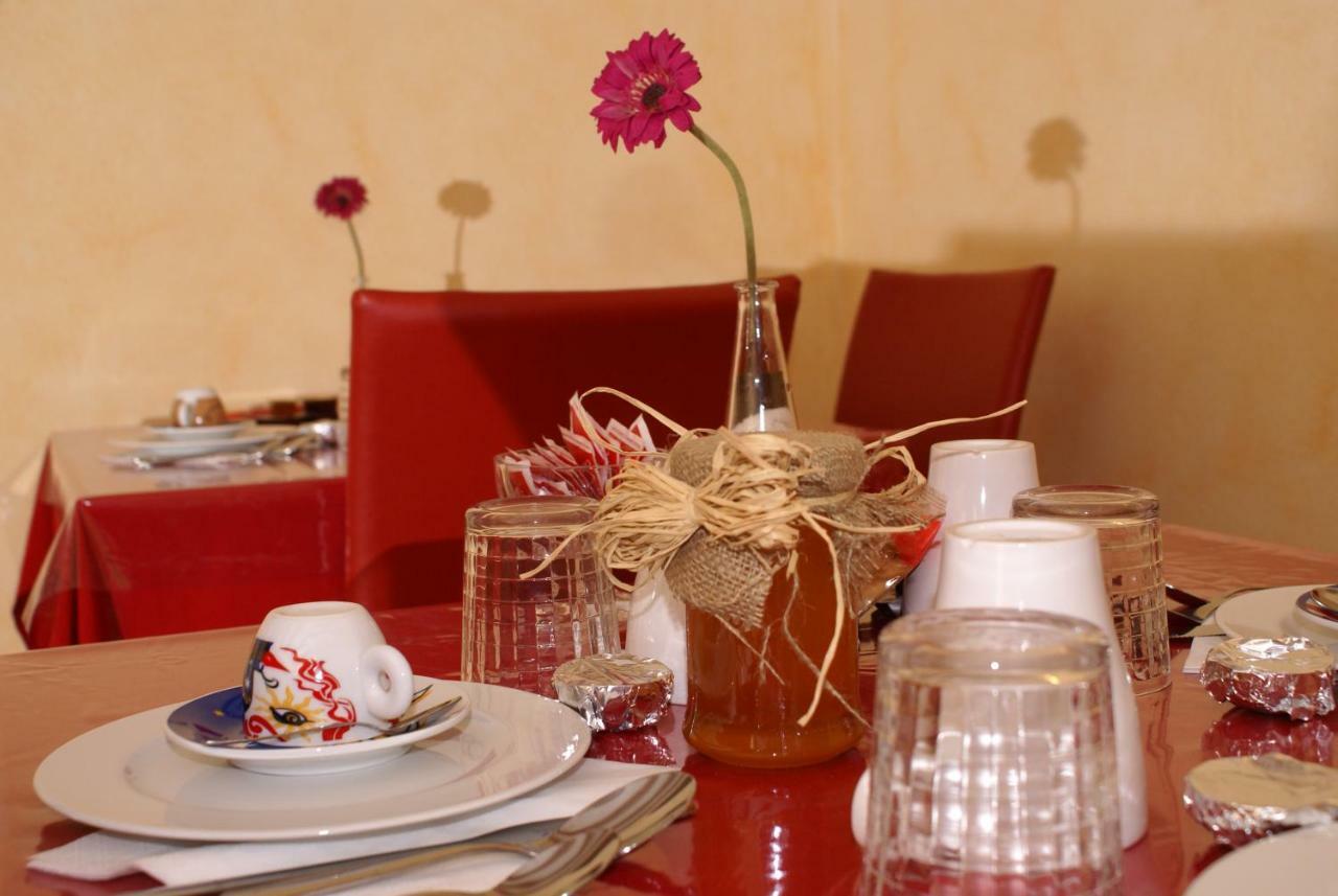 Sa Mamma E Sole B&B Cala Gonone Eksteriør billede